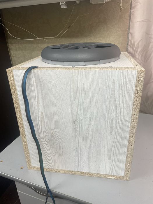 Fli 10 сабвуфер 800 watt + гриль
