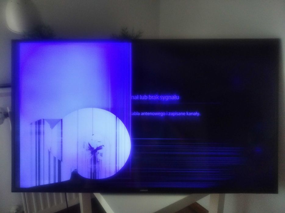 Telewizor Samsung uszkodzony