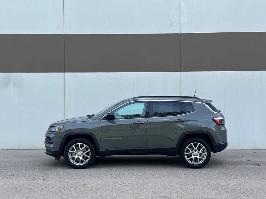 Jeep Compass      2023