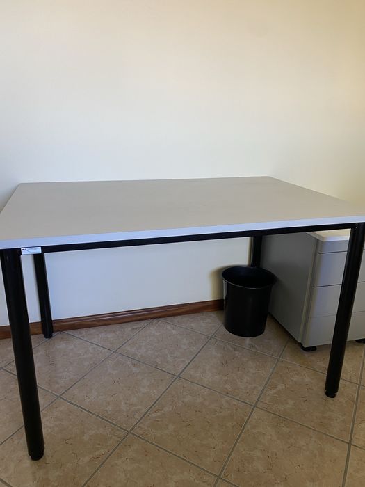 Mesa escritório marca RALL