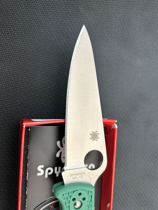 Нова Spyderco endura