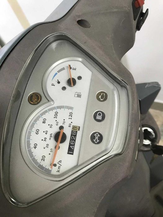 Scooter acelera, 125cc