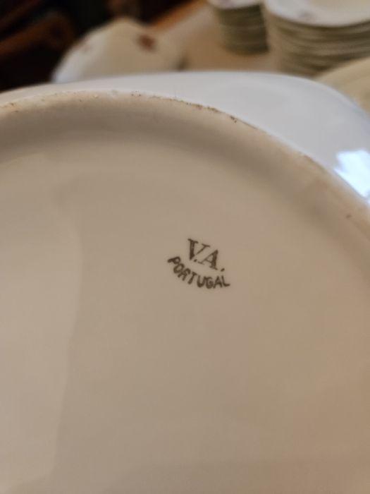 Conjunto de jantar Vista Alegre de colecção  1947