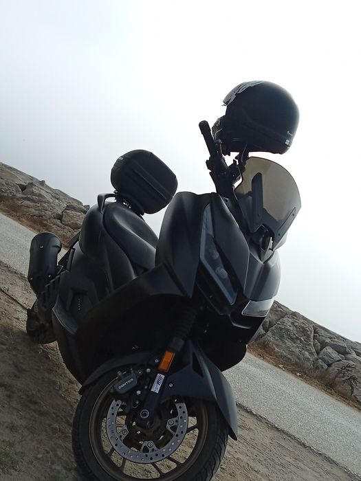 Zontes 125 D Muito bem estimada, com revisão feita á pouco tempo