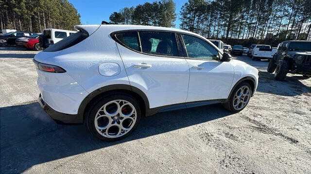2024 Alfa Romeo Tonale Hybrid Veloce