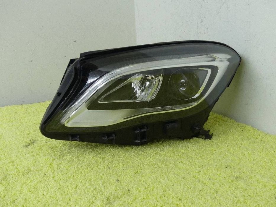 lampa przód lewa mercedes gla w156 lift 16-19r full led igła