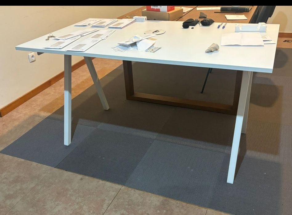 Secretaria Ikea modelo Trotten