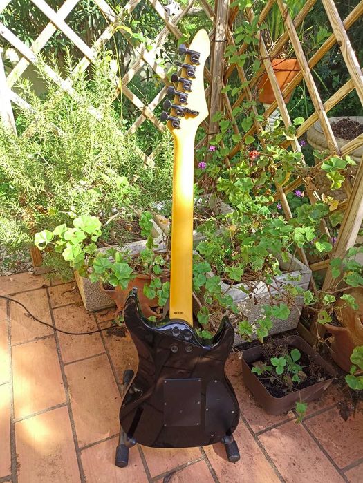 Aria Pro II MA-28 Magna Left Hand / Canhoto Electric Guitar / Guitarra