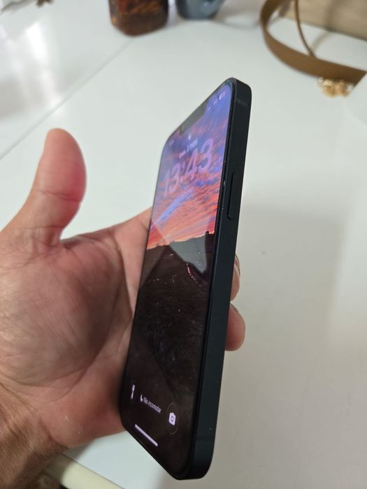 Iphone 13 midnight 128 Gb