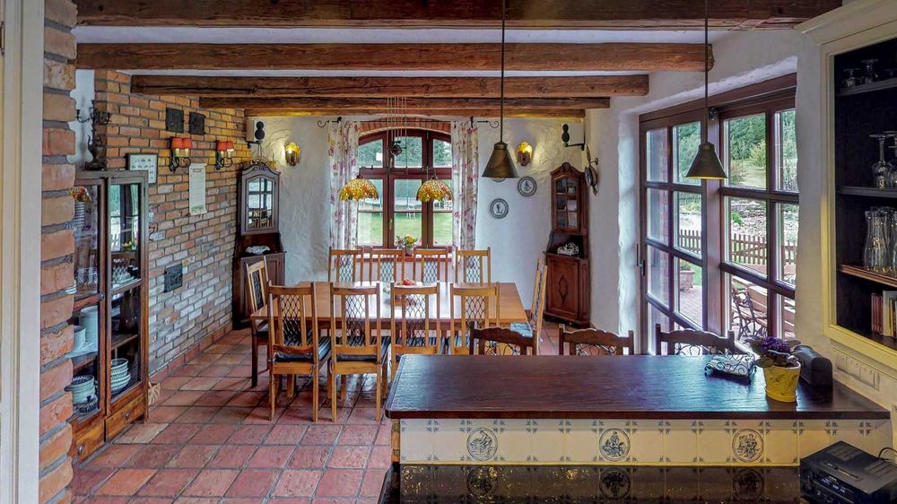 Dom Wakacyjny 400m2 nad jeziorem dla nawet 25 osób, ogród 2ha, jacuzzi