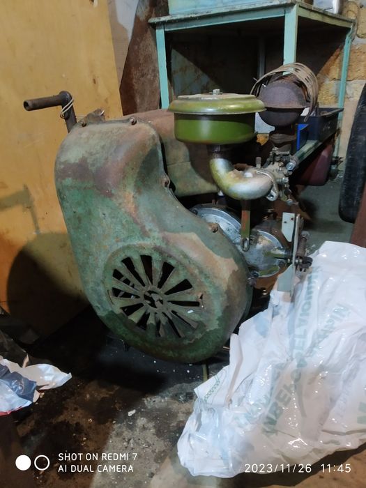 Мотор одно циліндровий