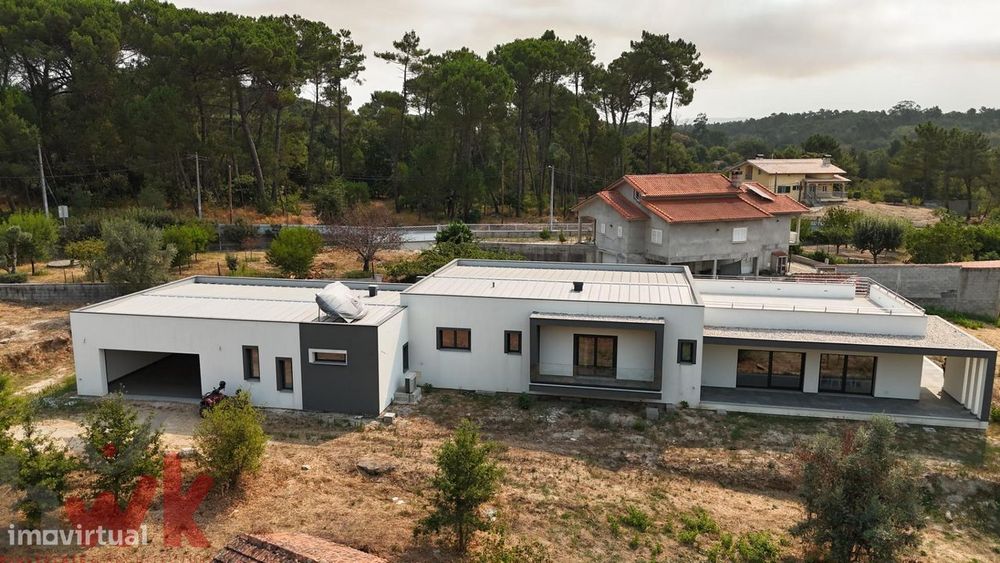 Moradia Nova T4+1 com Terreno