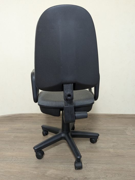 Комп'ютерне крісло