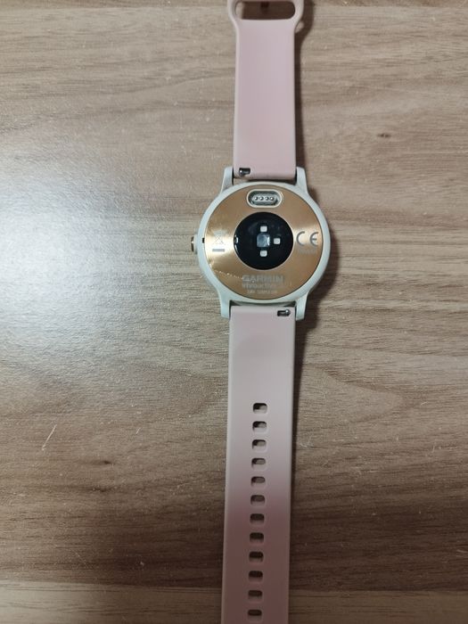 Sprzedam zegarek Garmin vivoactive3