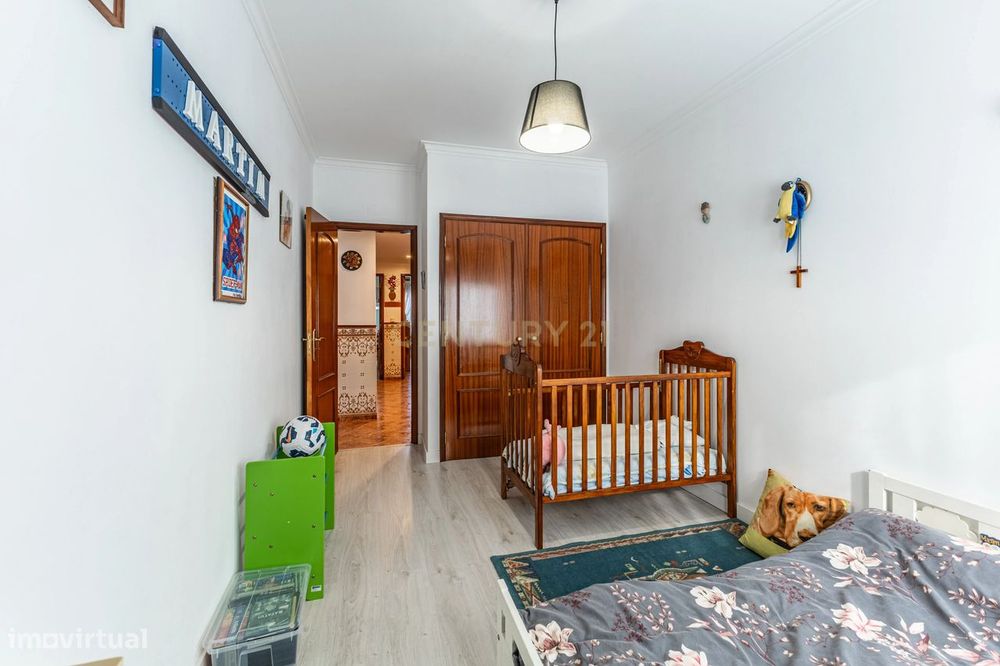 T3 com suíte e garagem - Localização tranquila para viver em família