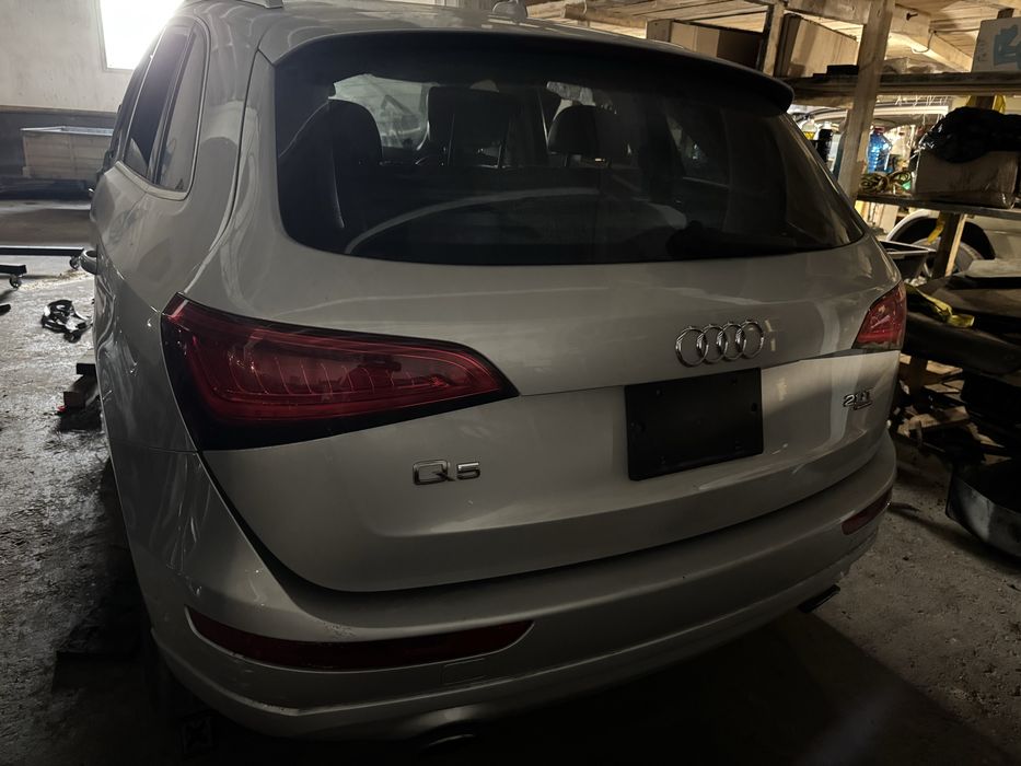 Кришка багажника Q5 8r, ляда Ауді Ку5, ляда кришка Q5