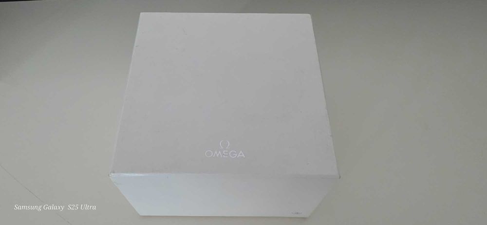 Złoty zegarek omega