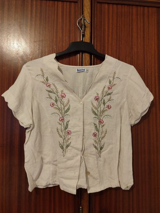 Blusas em segunda mão