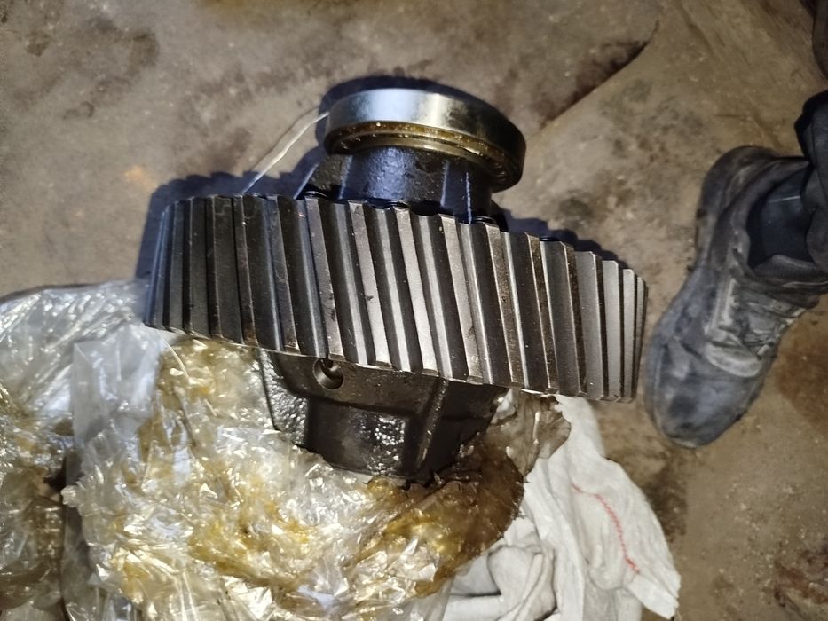 Продам новий диференціал (редуктор)заднього моста на камаз