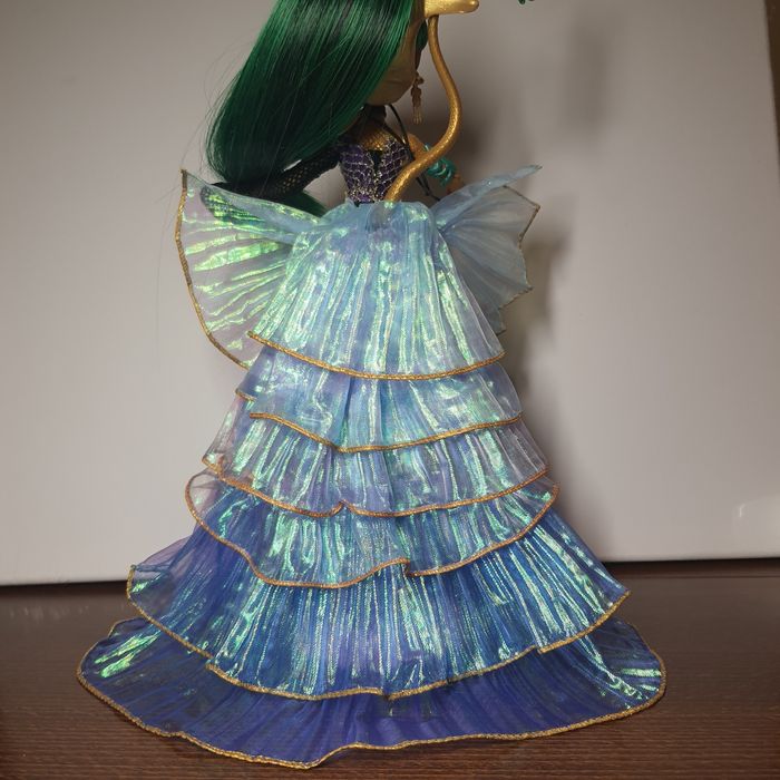 Шлейф джини фанг воут