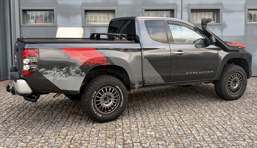 Mitsubishi L200 2.3 DI-D 4WD Evolution IVA Dedutivel