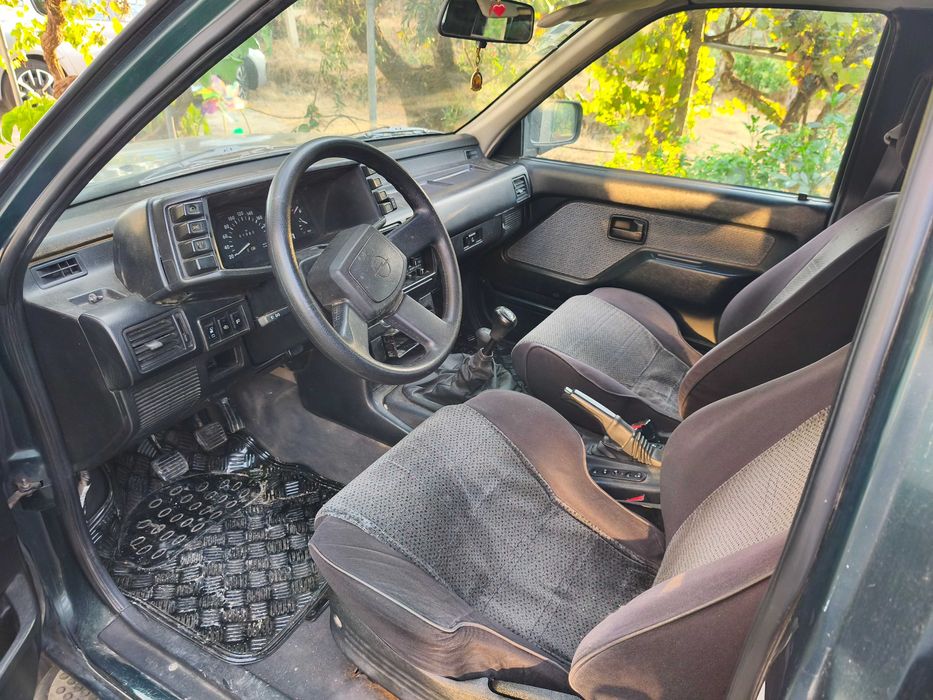 Opel Frontera 2.8 TD Motor Isuzu longo