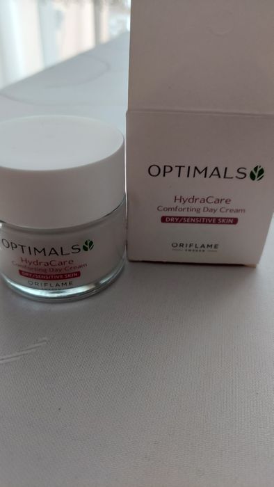 Nawilżający krem na dzień dla cery suchej i wrażliwej