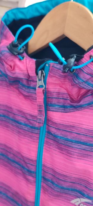 Куртка  на  дівчинку  весна   ріст 140