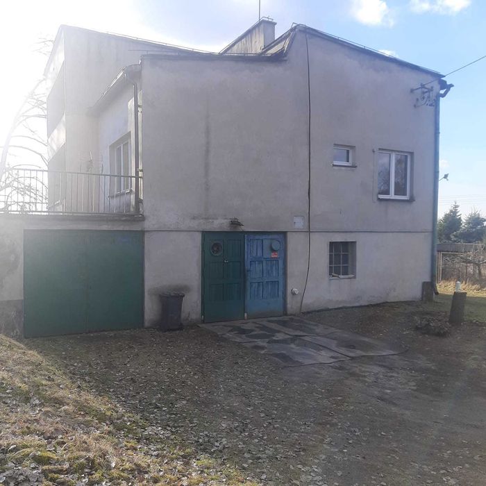 Sprzedam działkę z domem