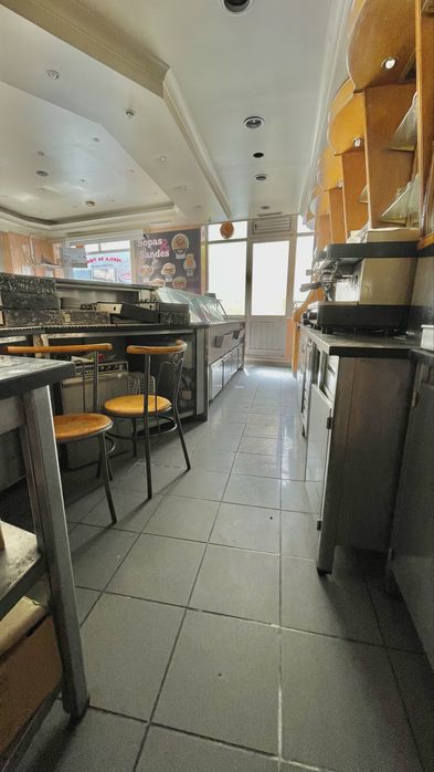 Venda de Pastelaria/Café, Figueira da Foz, 147m2