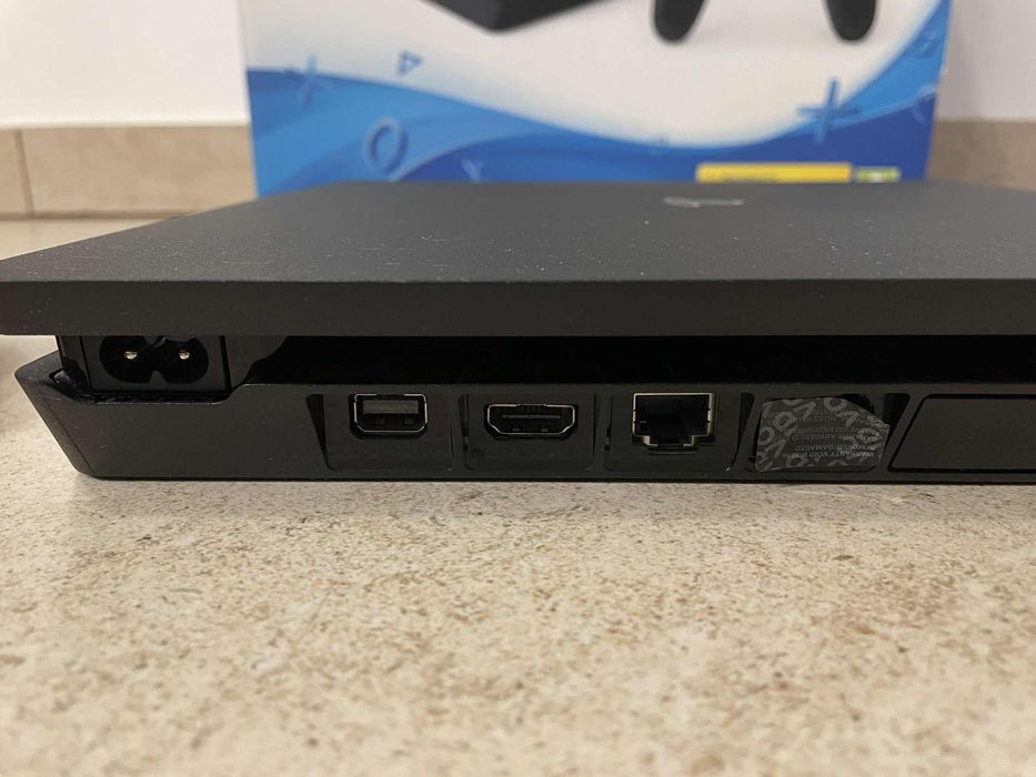 Konsola ps4 500gb