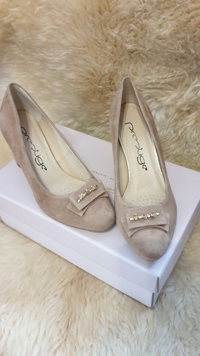 Czółenka czerwone, szare, beżowe zamszowe Prestige roz. 35-40