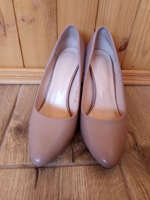 Продам туфлі жіночі