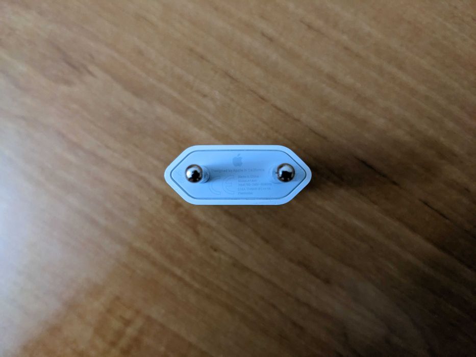 Сетевое зарядное устройство Apple iPhone 5W USB Power Adapter Оригинал