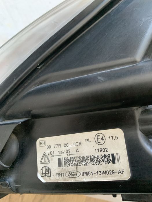 Sprzedam lampy przednie Ford Focus MK2 lift 2010 – oryginał