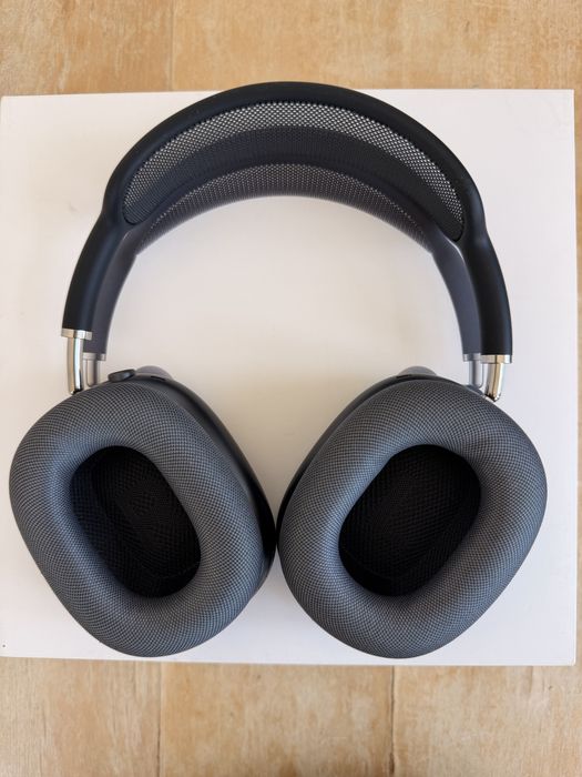 AirPods Max USBC midnight