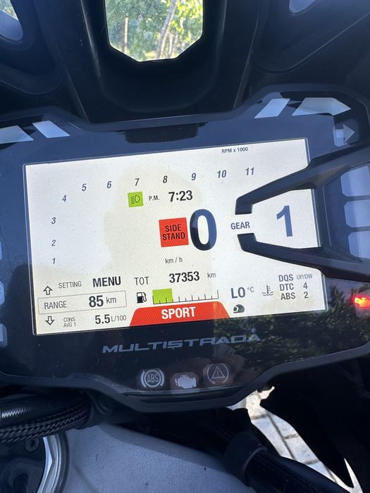 Ducati 950 S estimada com poucos km