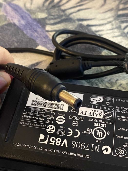 Oryginalna ładowarka zasilacz TOSHIBA 19V 4,74A - PA3716E-1AC3