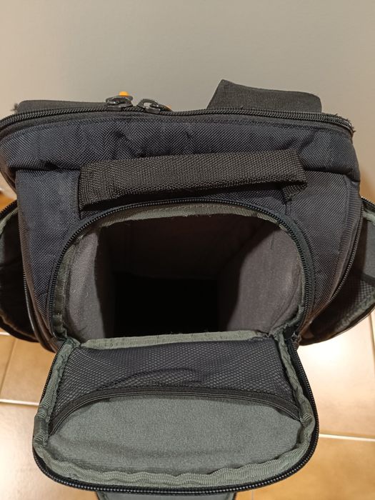 Mochila Case Logic SLRPC-4 SLR