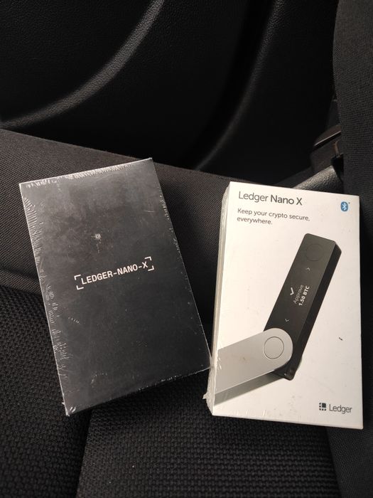 Топовий Криптогаманець  Ledger Nano X, Новий в плівки, оригінал