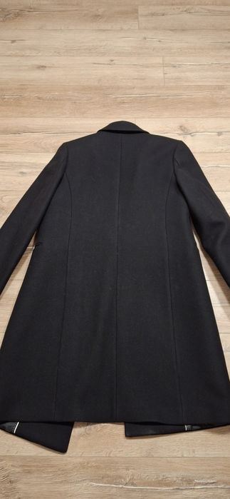 Zimowy płaszcz damski