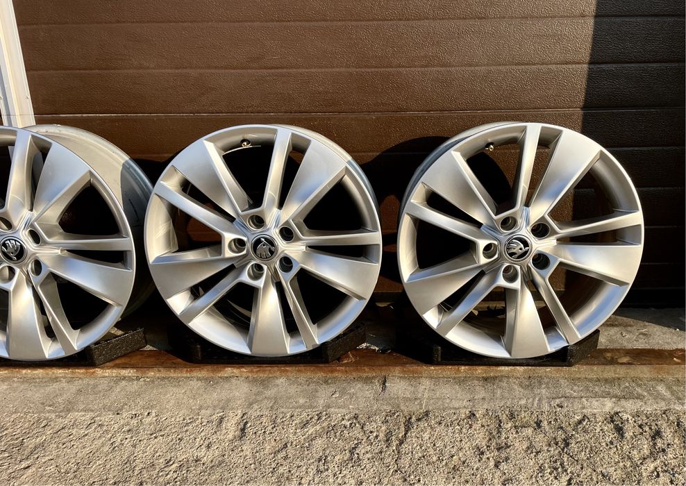 4x felgi aluminiowe 5x112 r18 et45 7J Alufelgi Oryginał Skoda 18”