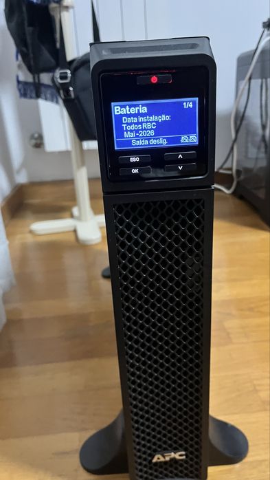 SmartUPS APC 2200xli