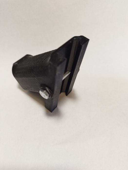 Chwyt przedni picatiny ris 22mm