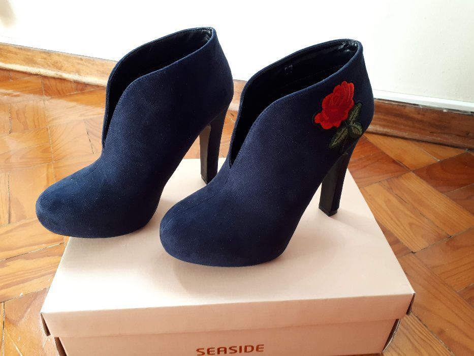 Botins Azuis Tam 37 - Novo