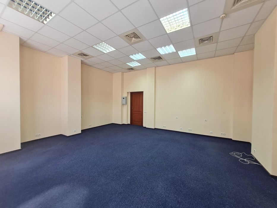 Офіс в БЦ на Подолі, 44 м.кв. Власник