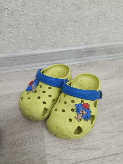 Сандалі дитячі Crocs C 8