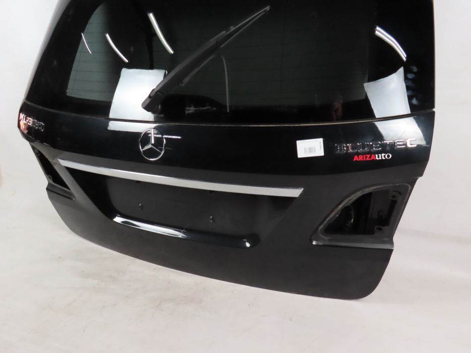 Tampa Da Mala Mercedes-Benz M-Class Ref: A1667400305