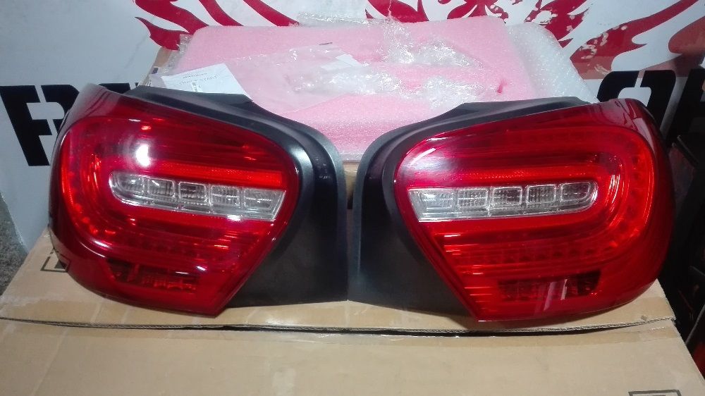 Frente Completa w176/177Mercedes A class w176/177 Faróis Traseiros Led