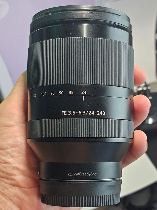 Sony FE 24-240 OSS